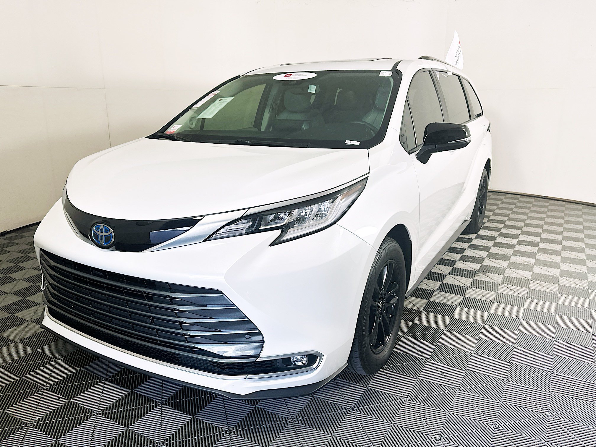 Used 2023 Pearl Toyota Limited image 7
