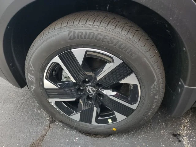 New 2026 Super Black Nissan SV image 5