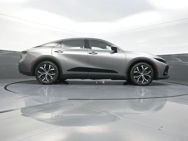 Used 2023  Toyota XLE image 36