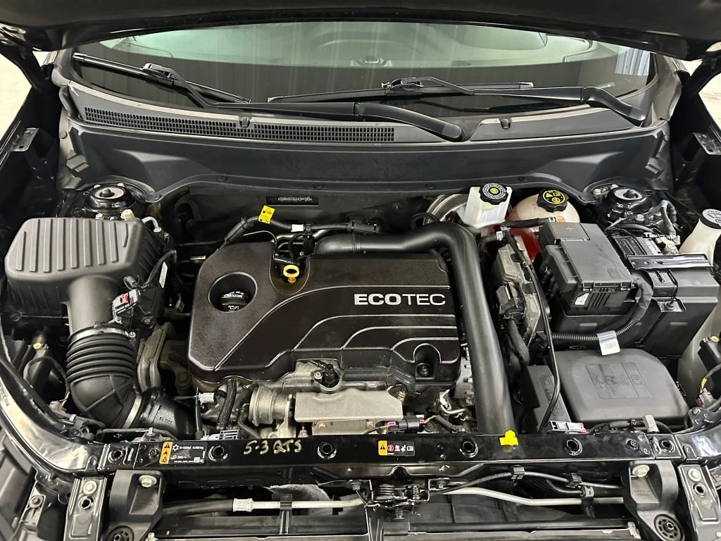 Used 2018 MOSAIC BLACK METALLIC Chevrolet LT image 40