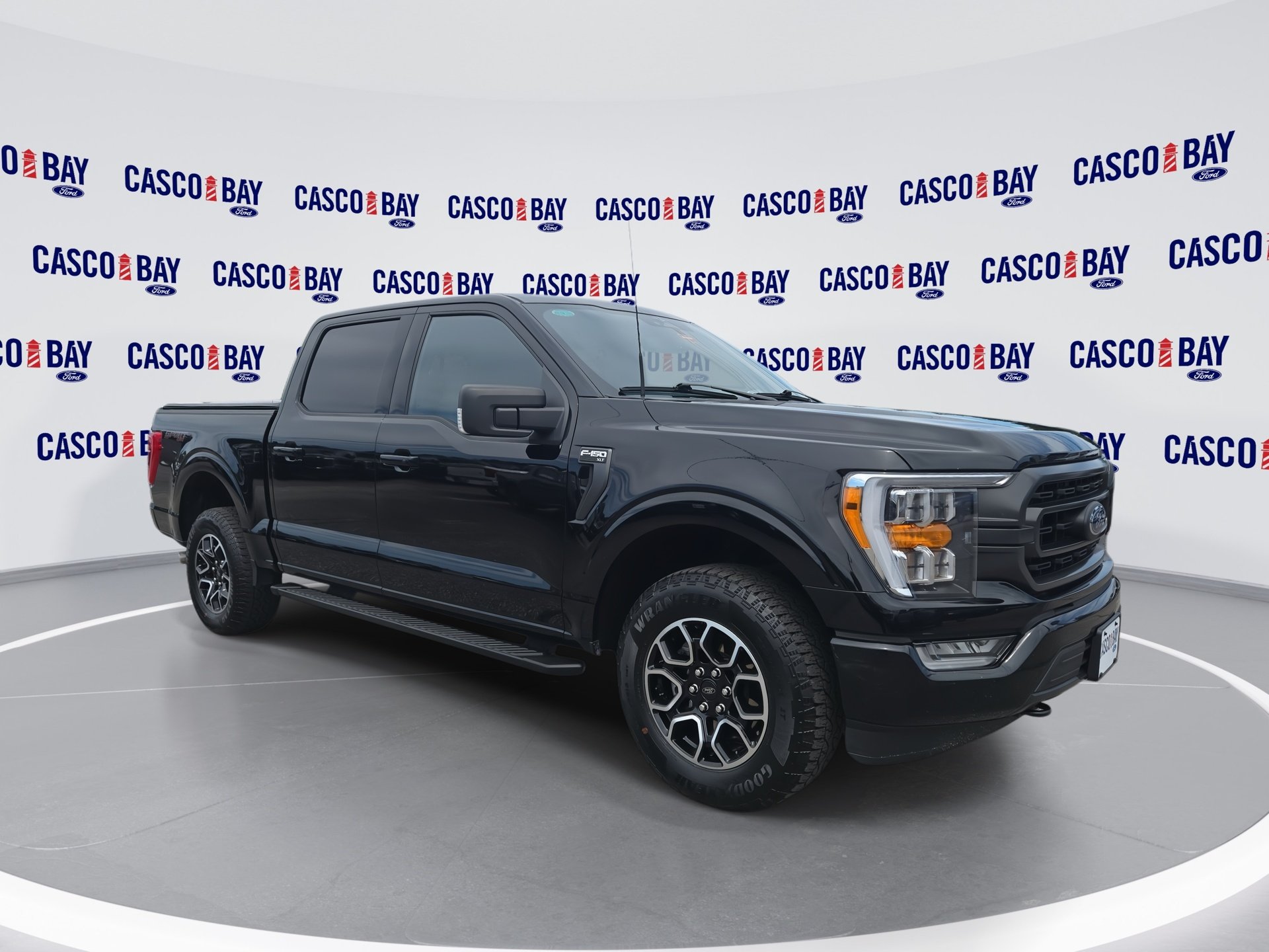 Certified Used 2023 Black Ford XLT image 1