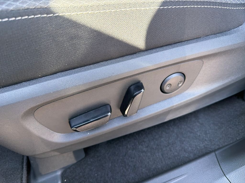 New 2026 Nissan Pathfinder SV 4D Sport Utility