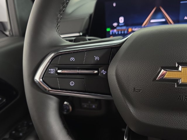 Used 2026 Summit White Chevrolet LT image 16