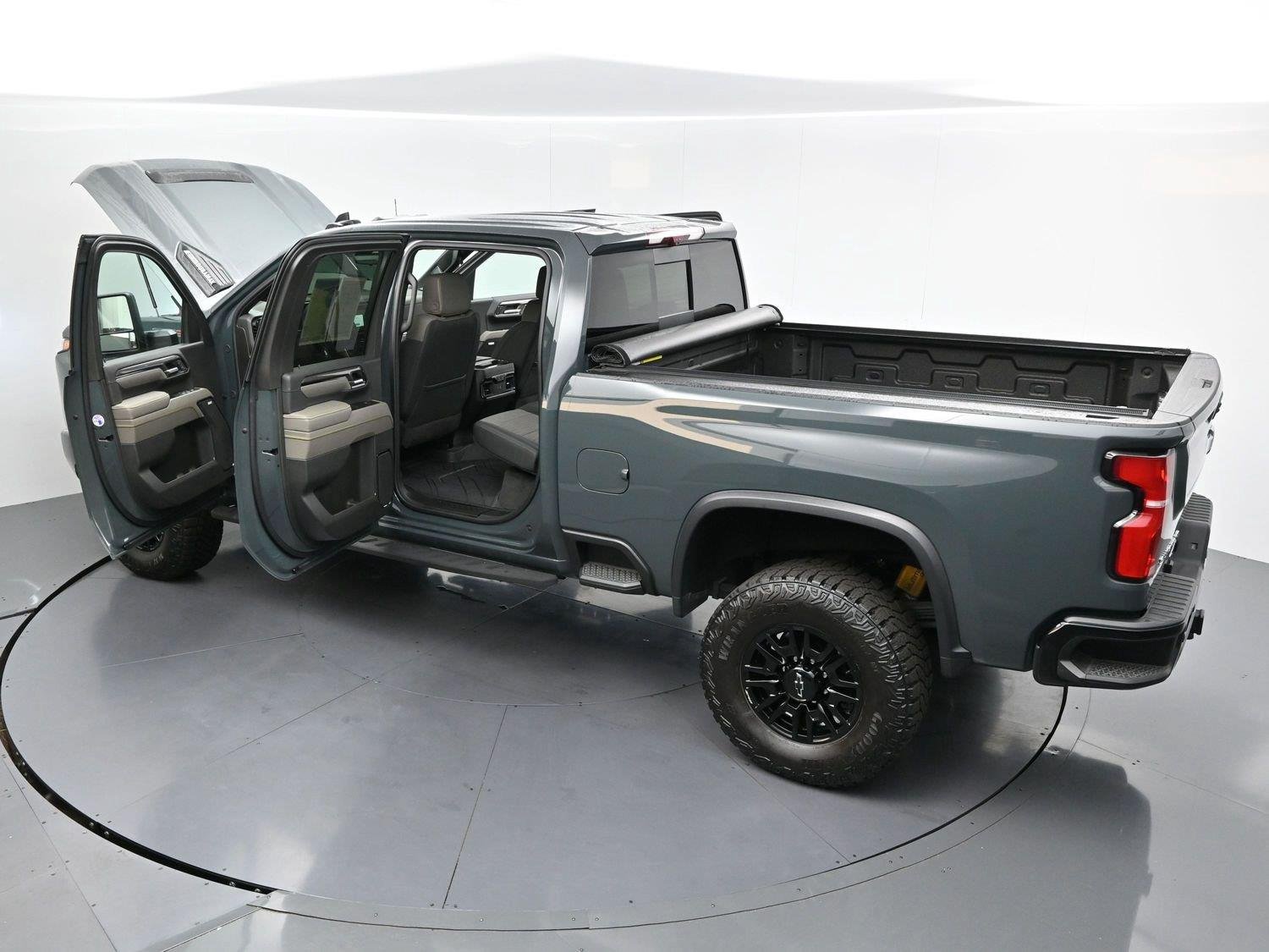 Used 2026 Cypress Gray Chevrolet ZR2 image 43