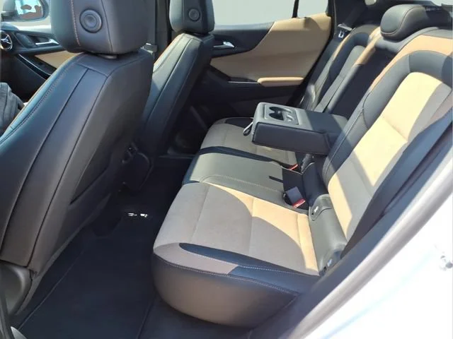 New 2027 Polar White Tricoat Chevrolet ACTIV image 18
