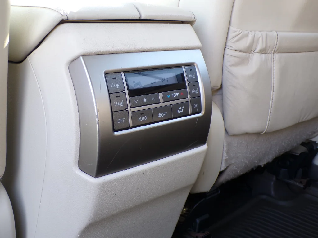 2016 Lexus GX Base - Photo 22