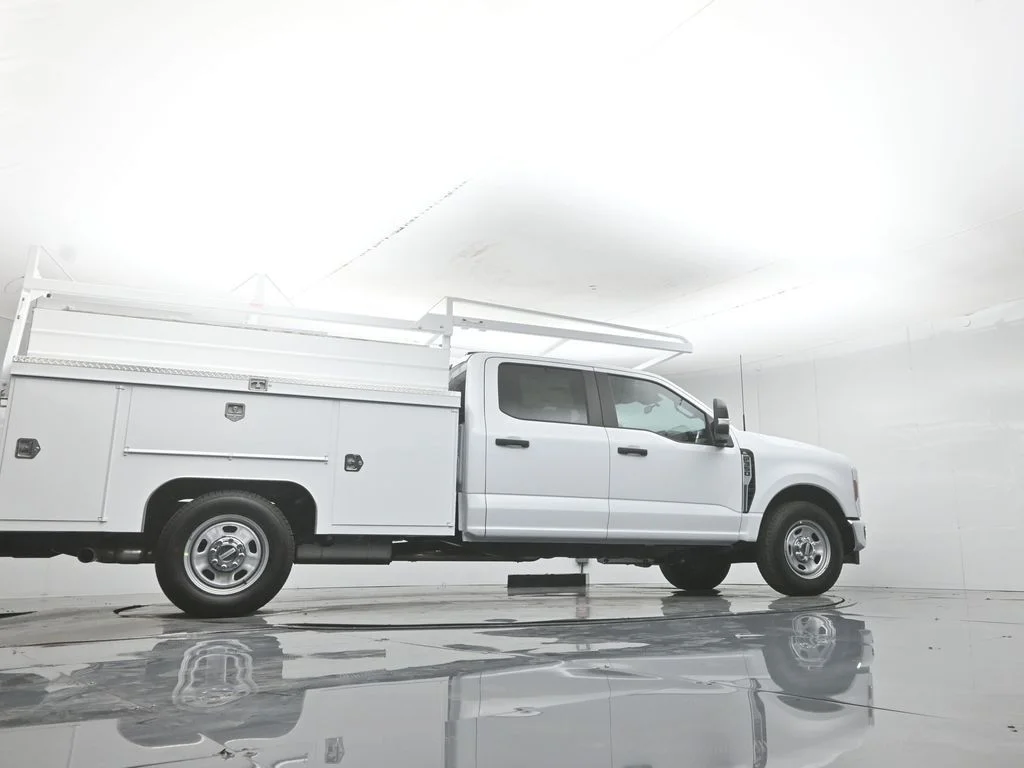 New 2026 Oxford White Ford XL image 55