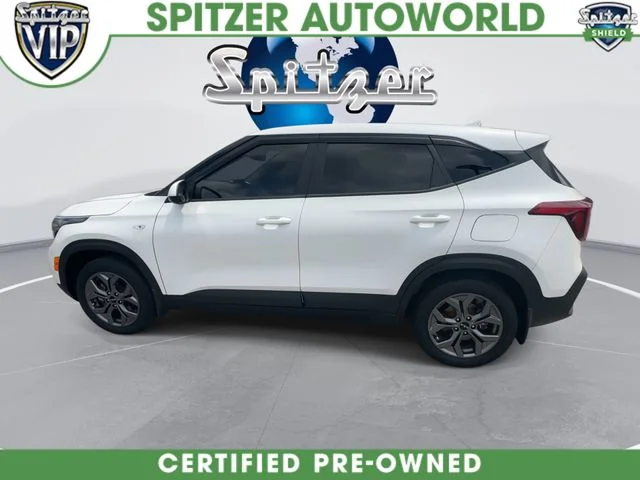Certified Used 2024 White Kia LX image 6