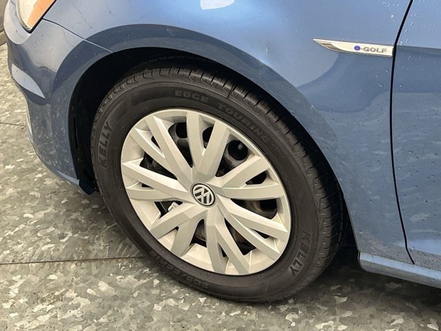Used 2015 Blue Volkswagen Limited Edition image 6