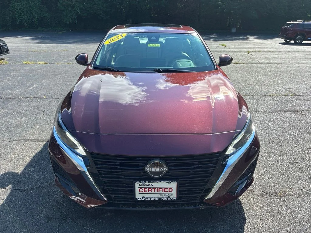Certified Used 2024 Red Nissan 2.5 SV image 2