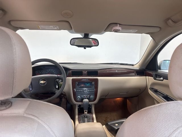 Used 2010 Gold Chevrolet LS image 18