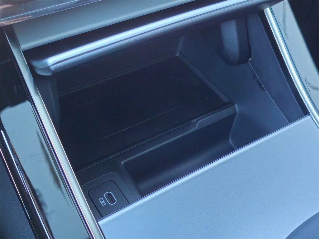 New 2025 Varesine Blue LAND ROVER S image 18