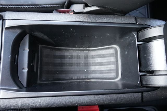 Used 2022 Black MINI Clubman image 43