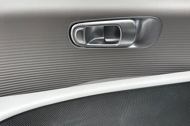 Used 2024 Black Hyundai SEL image 11