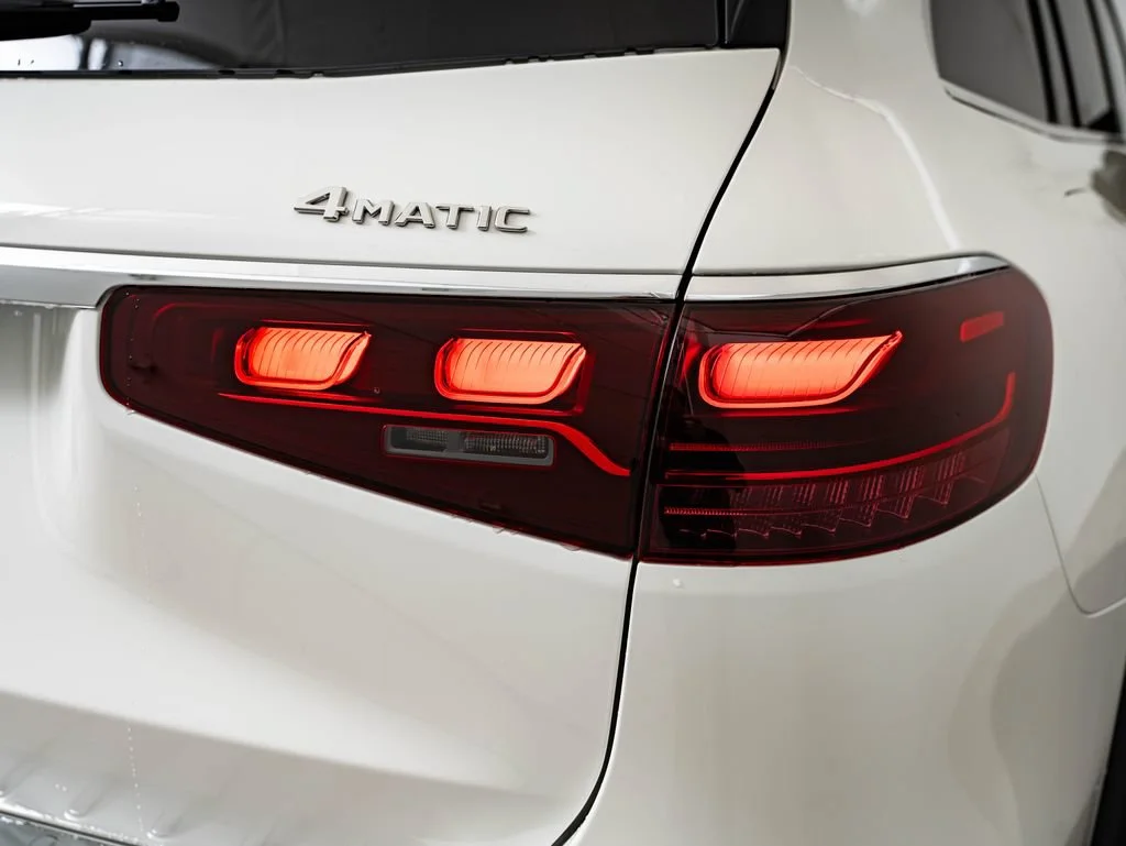 New 2026 Polar White Mercedes-Benz GLS 450 image 9