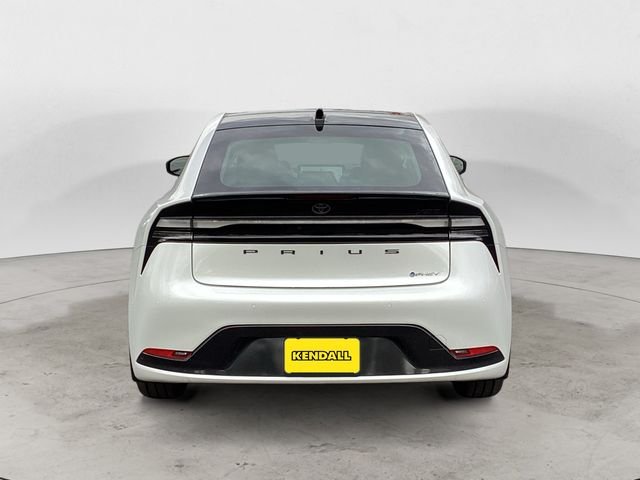 New 2026 Wind Chill Pearl <sup>1</sup> Toyota  XSE image 4