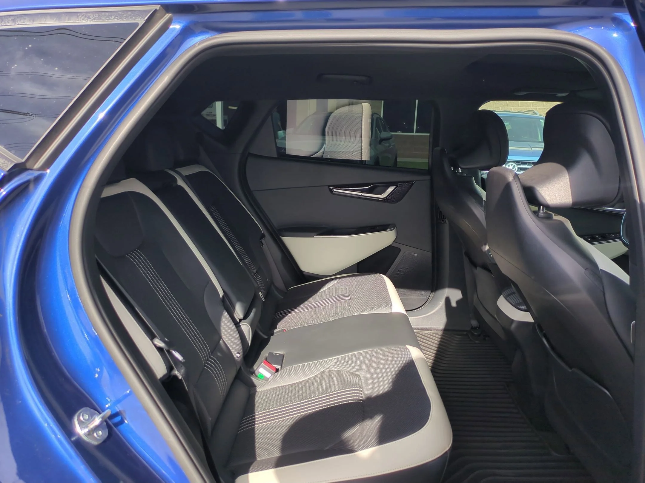 Used 2024 Yacht Blue Kia GT-Line image 27