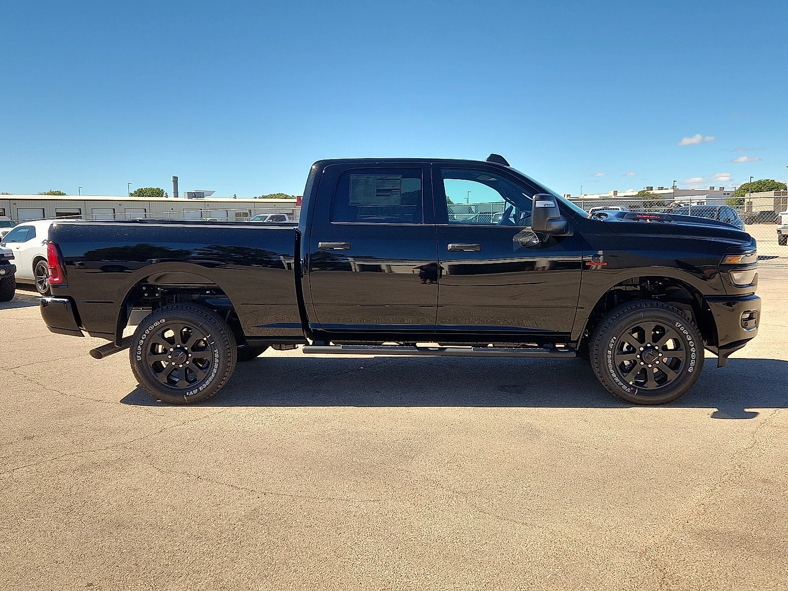 New 2027 Diamond Black Crystal Pearl-Coat  Paint Ram BLACK EXPRESS CREW CAB 4X4 6