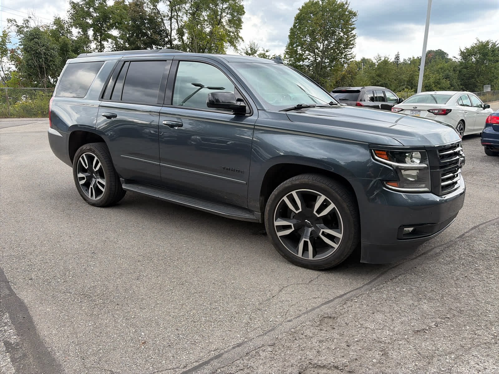 Used 2019 Shadow Gray Metallic Chevrolet Premier image 4