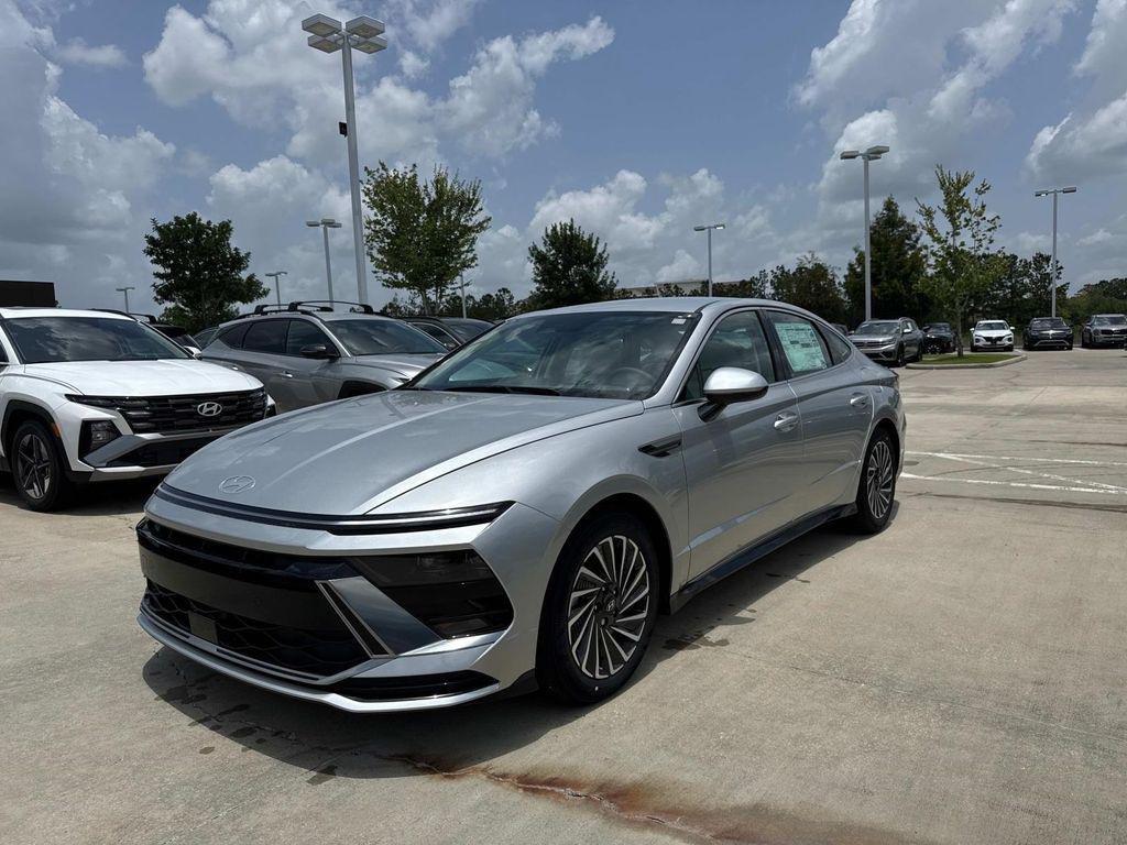 2025 Hyundai Sonata Hybrid
