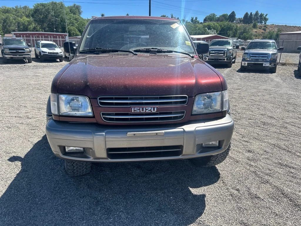 Used 2000 Foxfire Red Mica Isuzu S image 2
