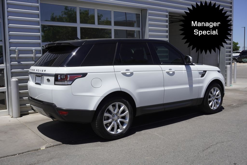 Used 2016 White Land Rover 3.0L V6 Supercharged HSE image 4