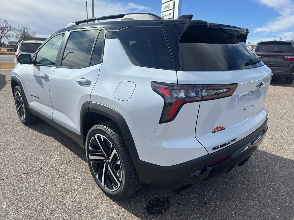 2026 Chevrolet Equinox RS - Photo 8