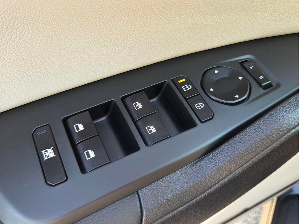 New 2026 Gravity Gray Kia EX image 32