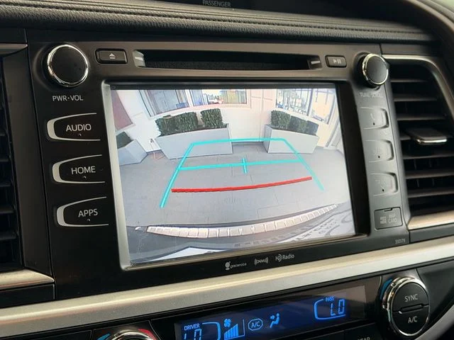 Certified Used 2017 Gray Toyota XLE image 17