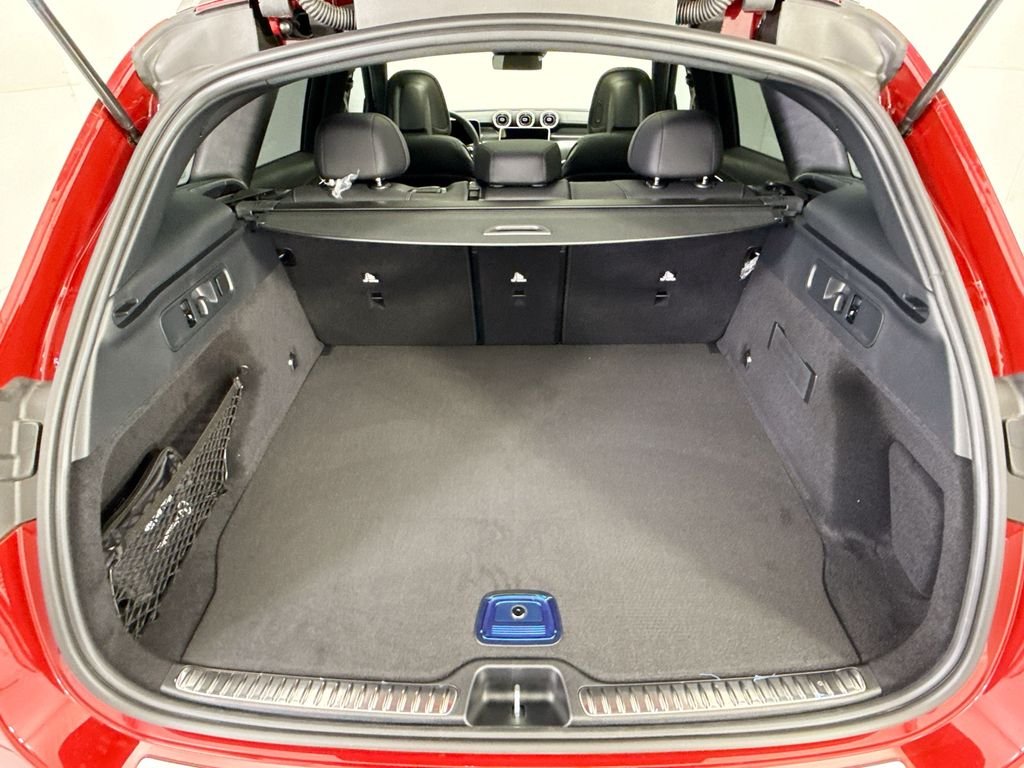 New 2026 Patagonia Red Metallic Mercedes-Benz GLC 300 image 28