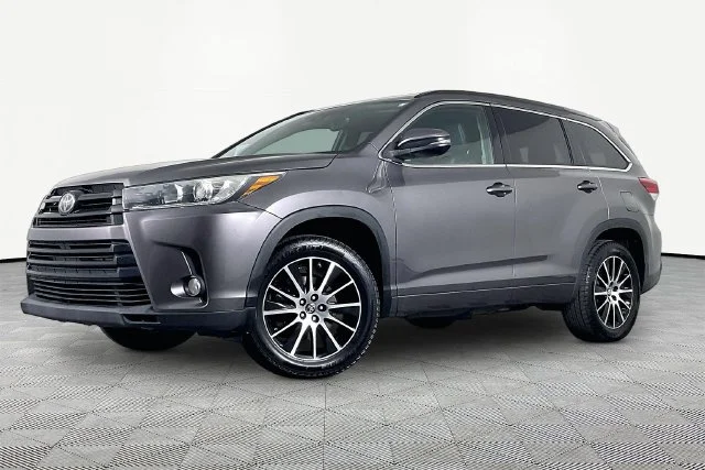 2018 Toyota Highlander SE