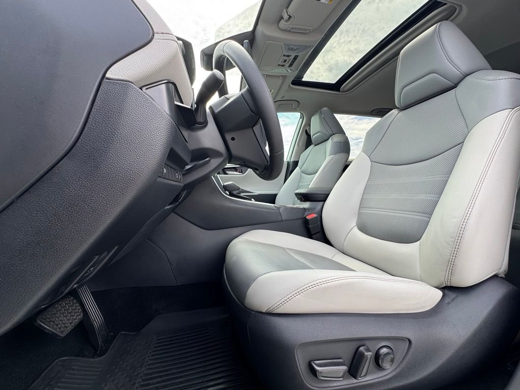 Used 2025 Beige Toyota Limited image 18