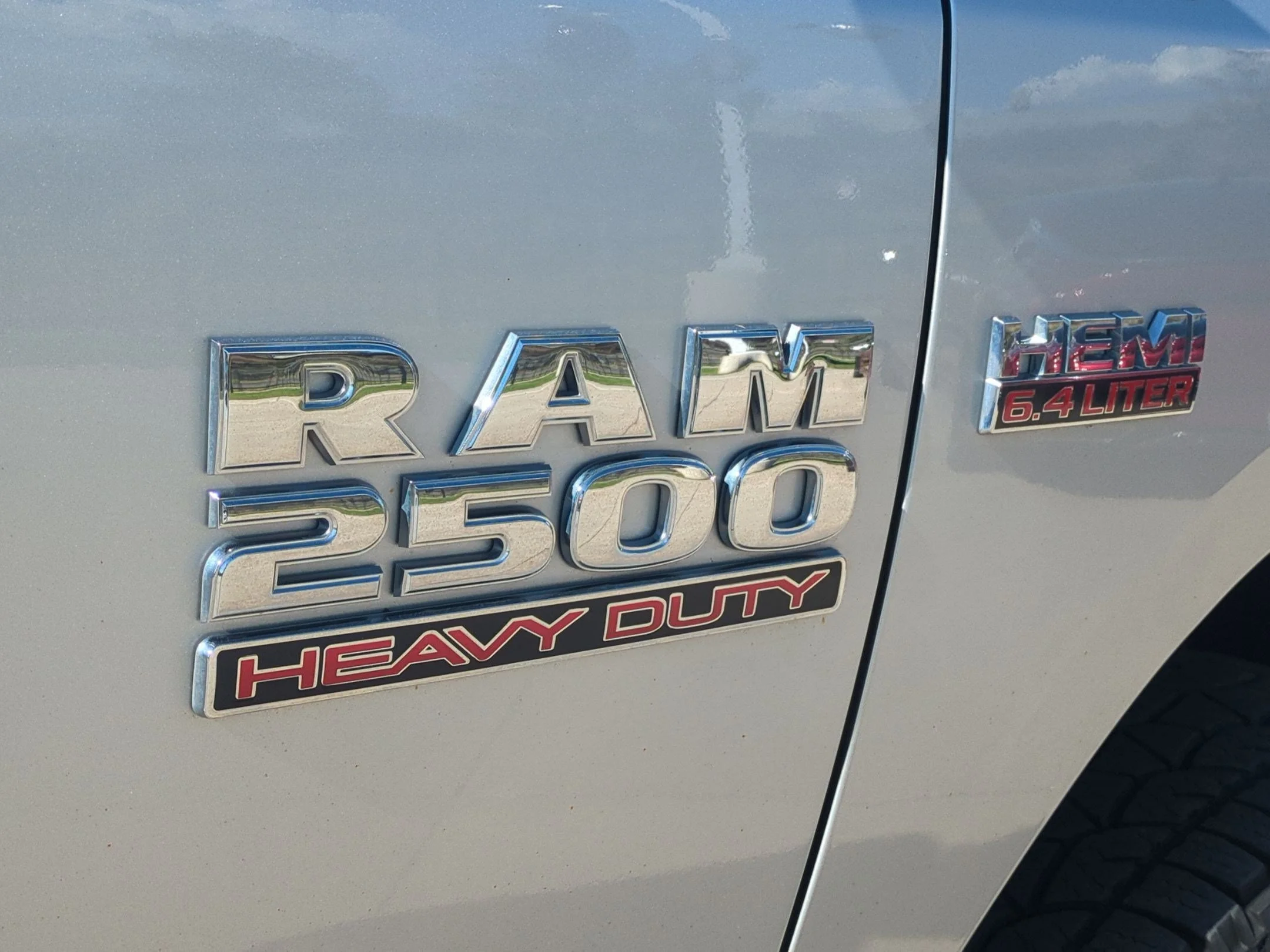 2015 RAM Ram 2500 Pickup Tradesman - Photo 24