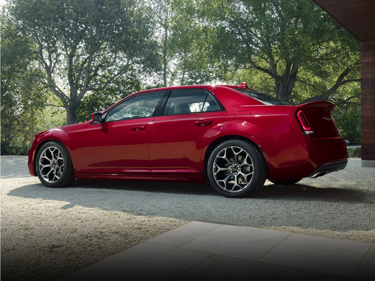Used 2023 Frostbite Chrysler Touring image 1