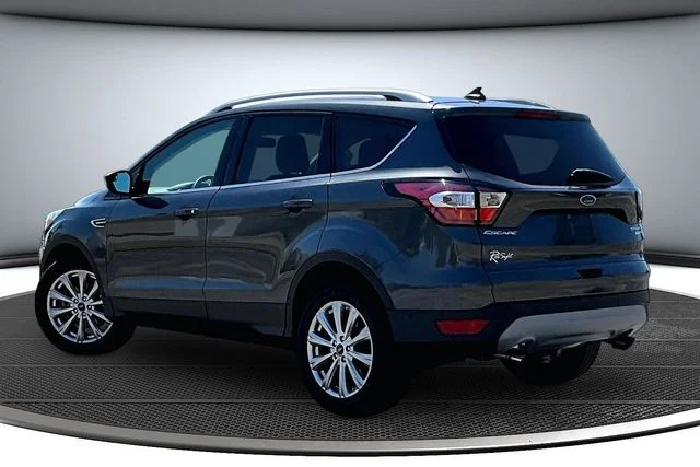 Used 2018 Magnetic Metallic Ford Titanium image 4