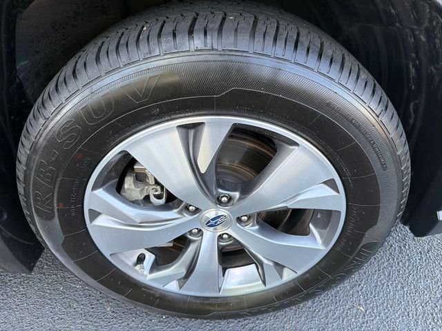 Used 2021 White Subaru Premium image 12