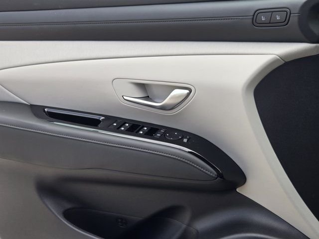 Certified Used 2025 Rockwood Green Hyundai Limited image 17