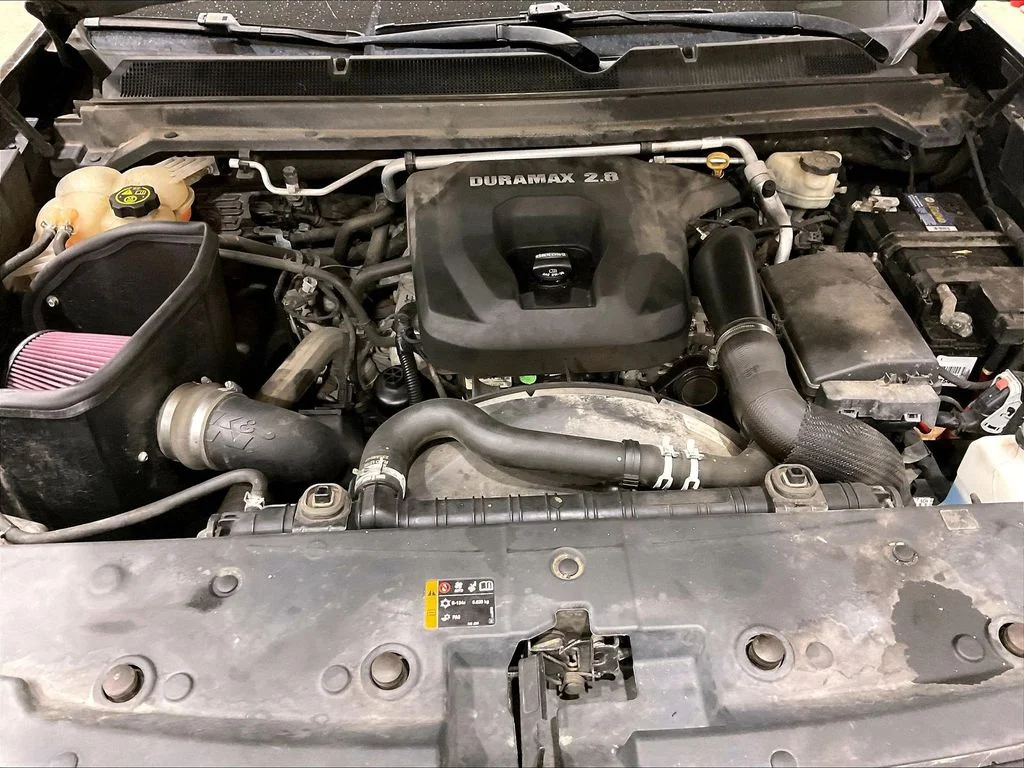Used 2016 Black GMC SLT image 11
