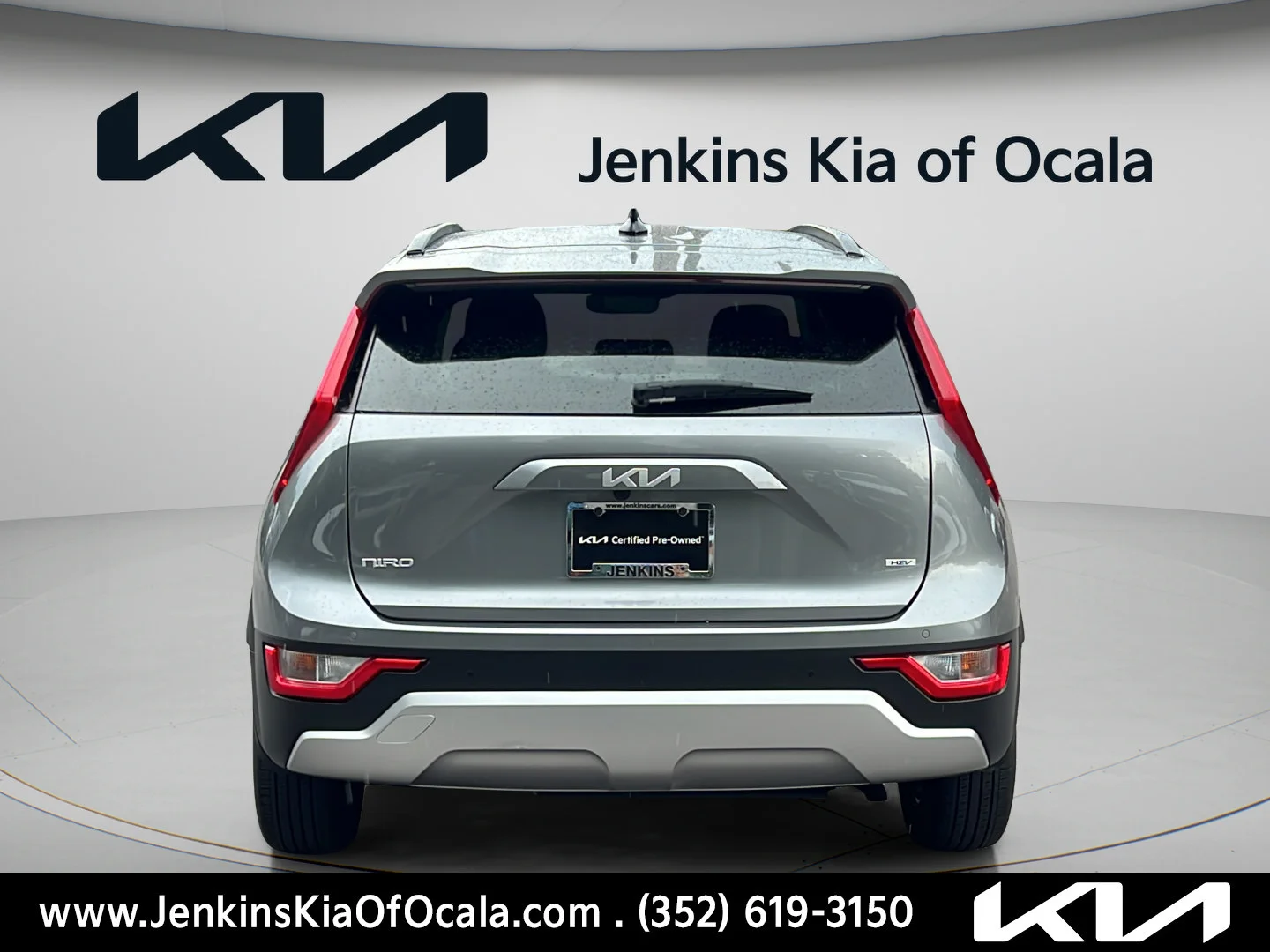 Used 2024 Steel Gray Kia EX image 4
