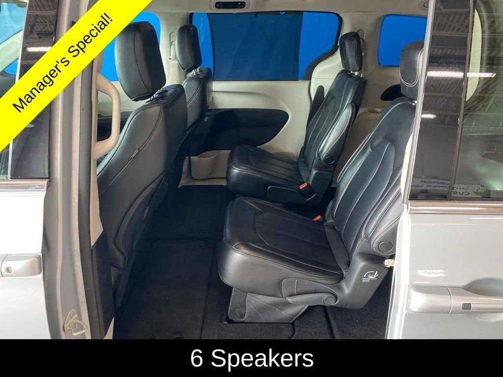 Used 2023 Silver Chrysler Touring L image 10