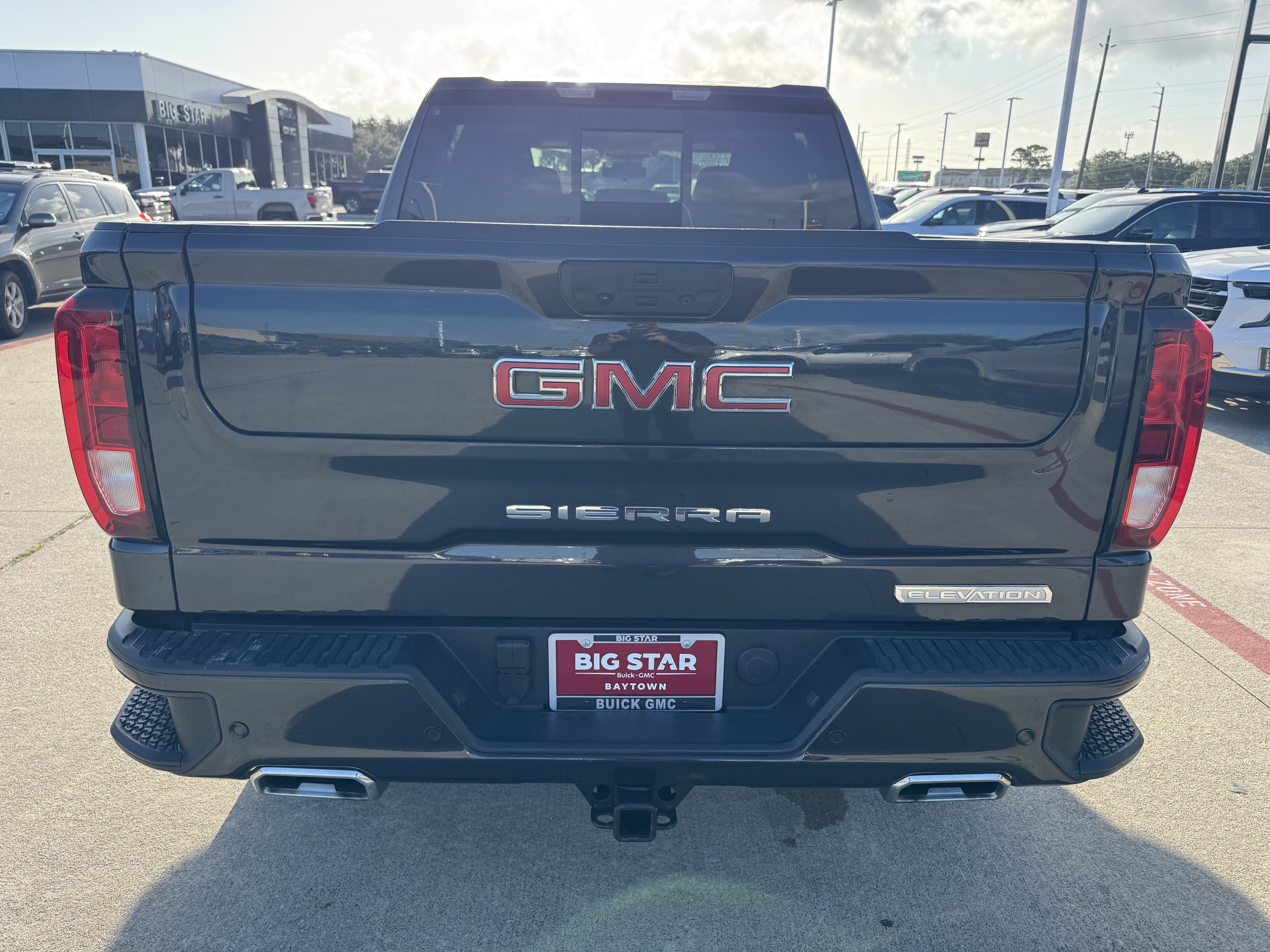 Used 2025 Titanium Rush Metallic GMC Elevation image 6