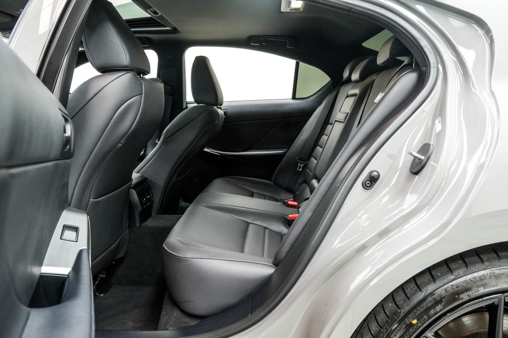 Used 2024 Gray Lexus 500 F SPORT Performance Premium image 18
