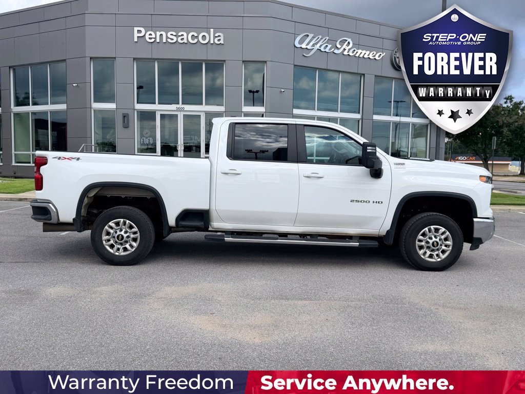Used 2025 White Chevrolet LT image 7