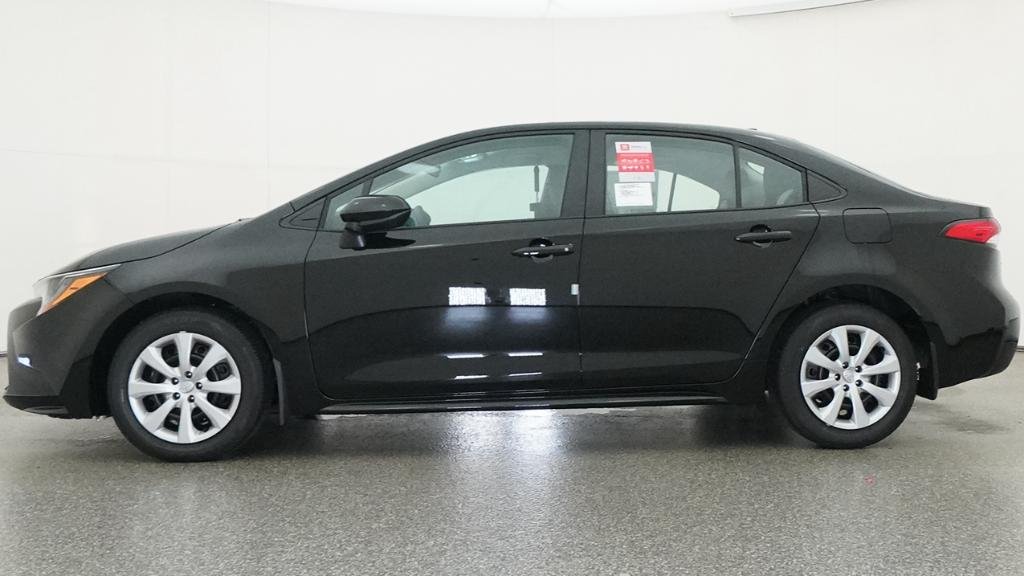 New 2026 Midnight Black Metallic Toyota LE image 2