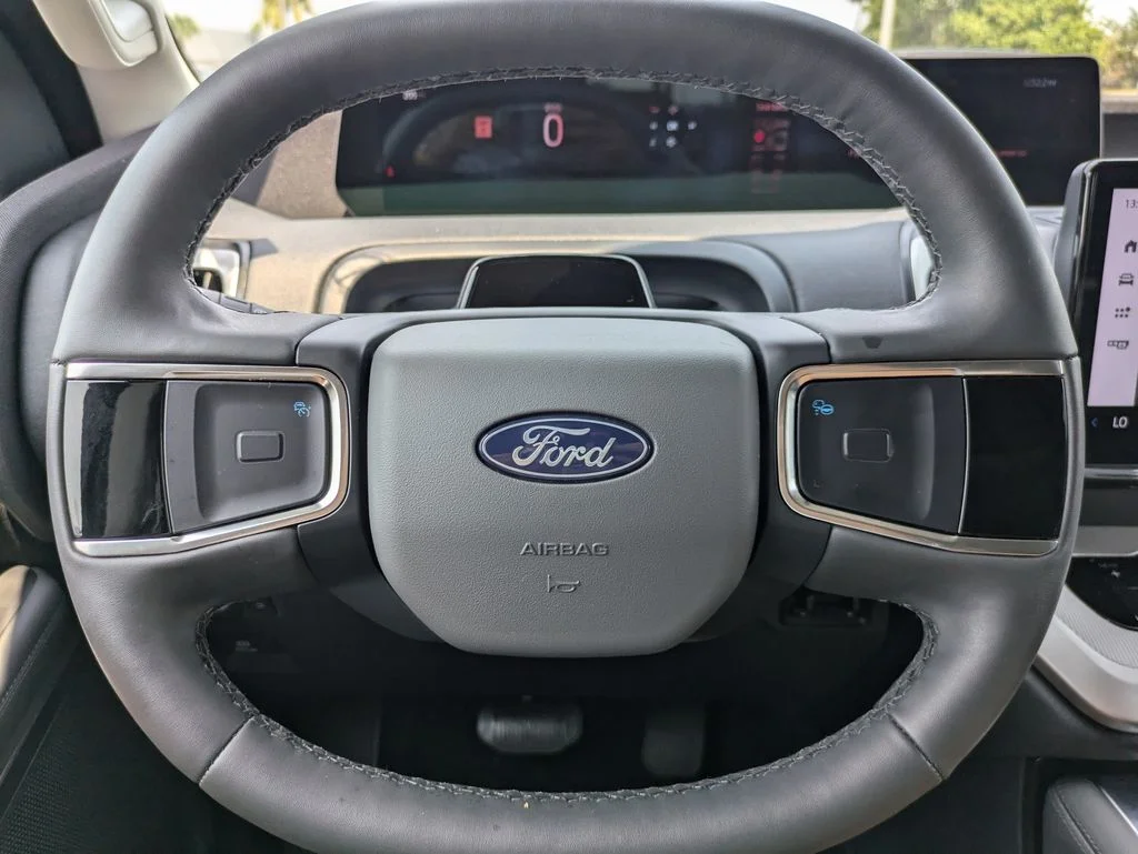 New 2026 Oxford White Ford Active image 30