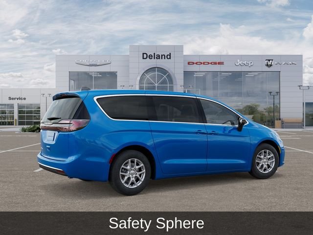 New 2026 Hydro Blue Pearl-Coat Exterior Paint Chrysler Select image 4