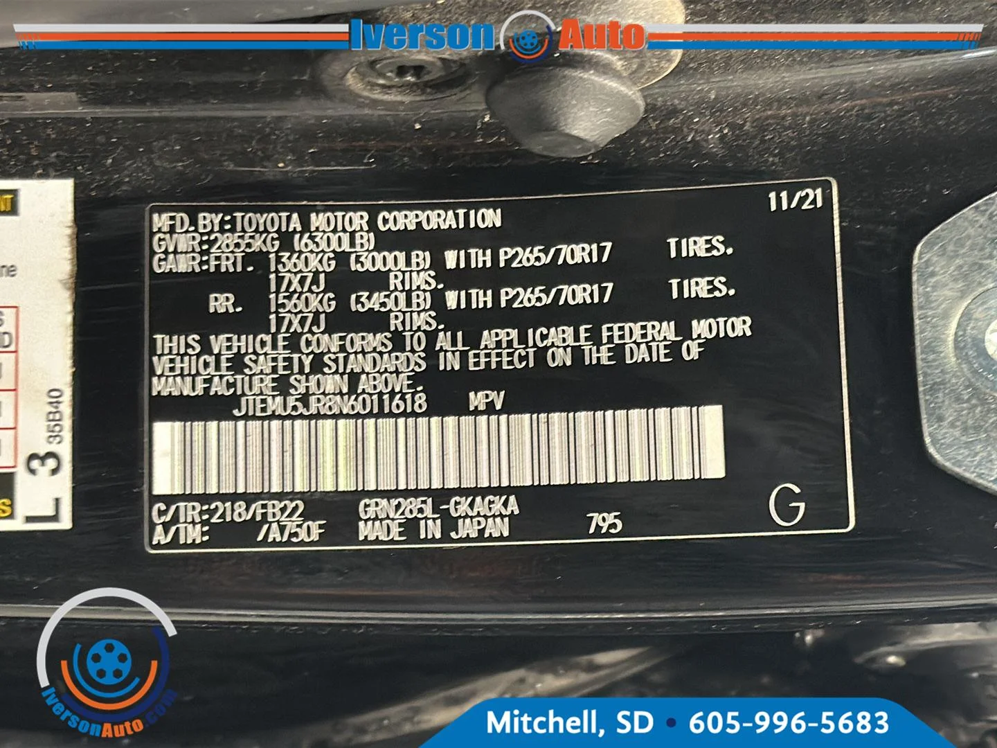Used 2022 Black Toyota SR5 image 12