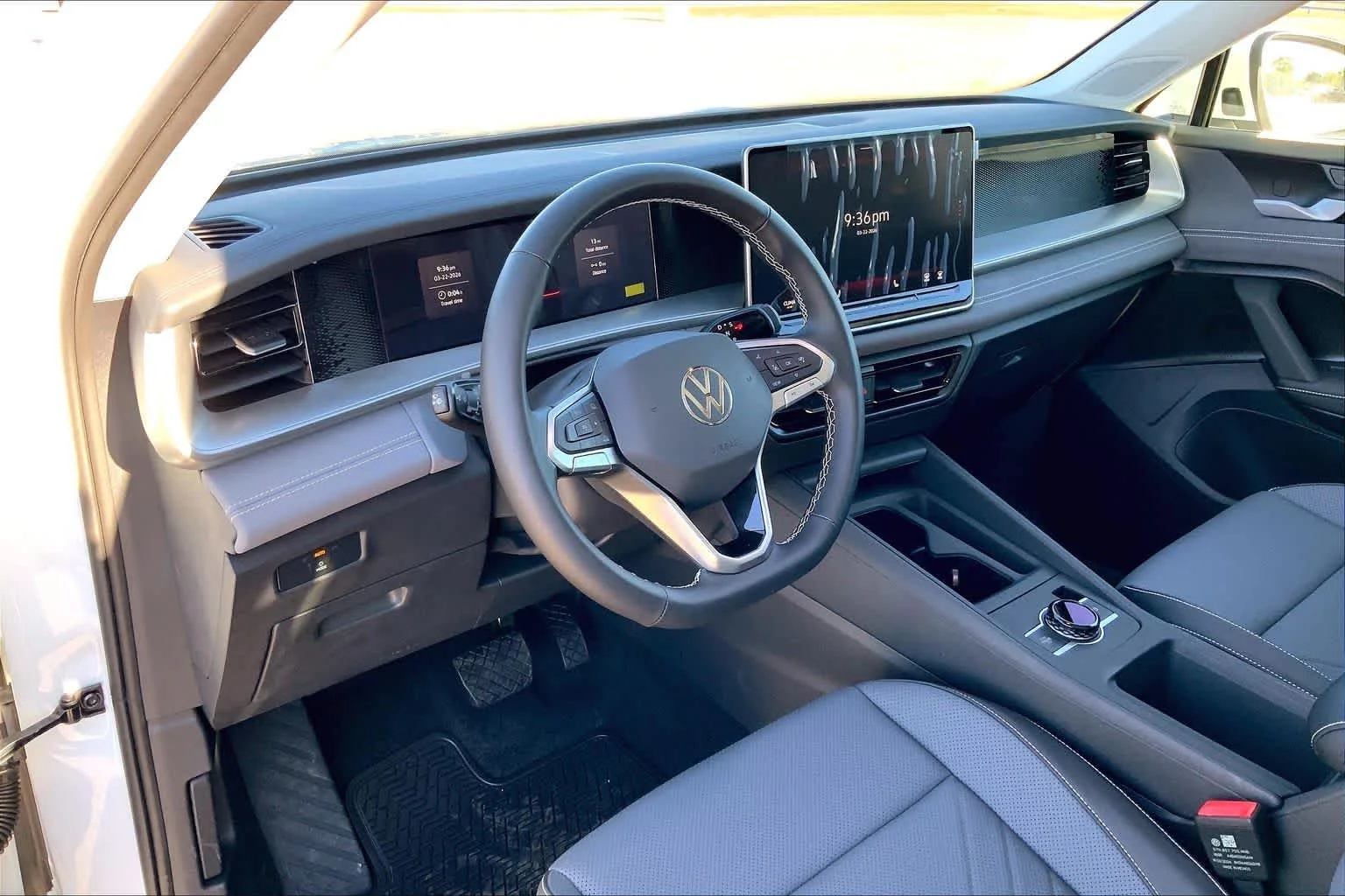 New 2026 Pure White Volkswagen SE image 8