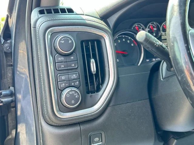 2019 Chevrolet Silverado 1500 RST - Photo 32