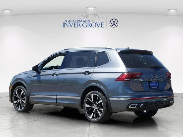 Used 2023 Platinum Gray Metallic Volkswagen 2.0T SEL R-Line image 5